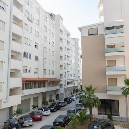 Gloria'S Apartment Lungomare Vlorë Екстериор снимка