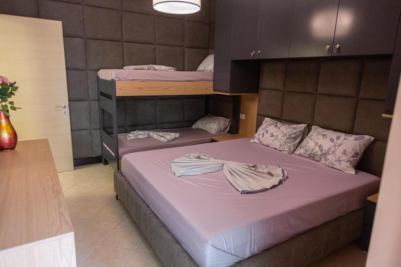 Gloria'S Apartment Lungomare Vlorë Екстериор снимка